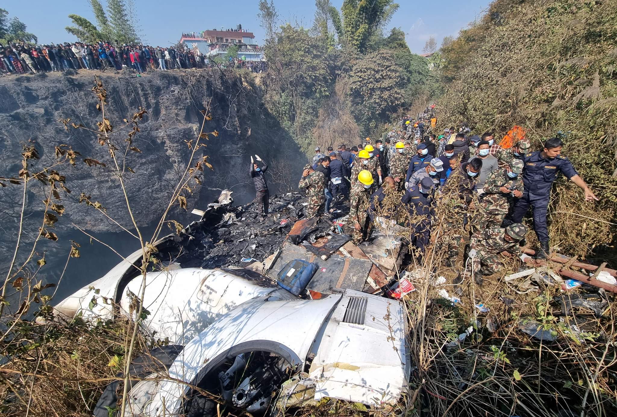 tragedia-aviatic-din-nepal-au-fost-g-site-cutiile-negre-ale-avionului