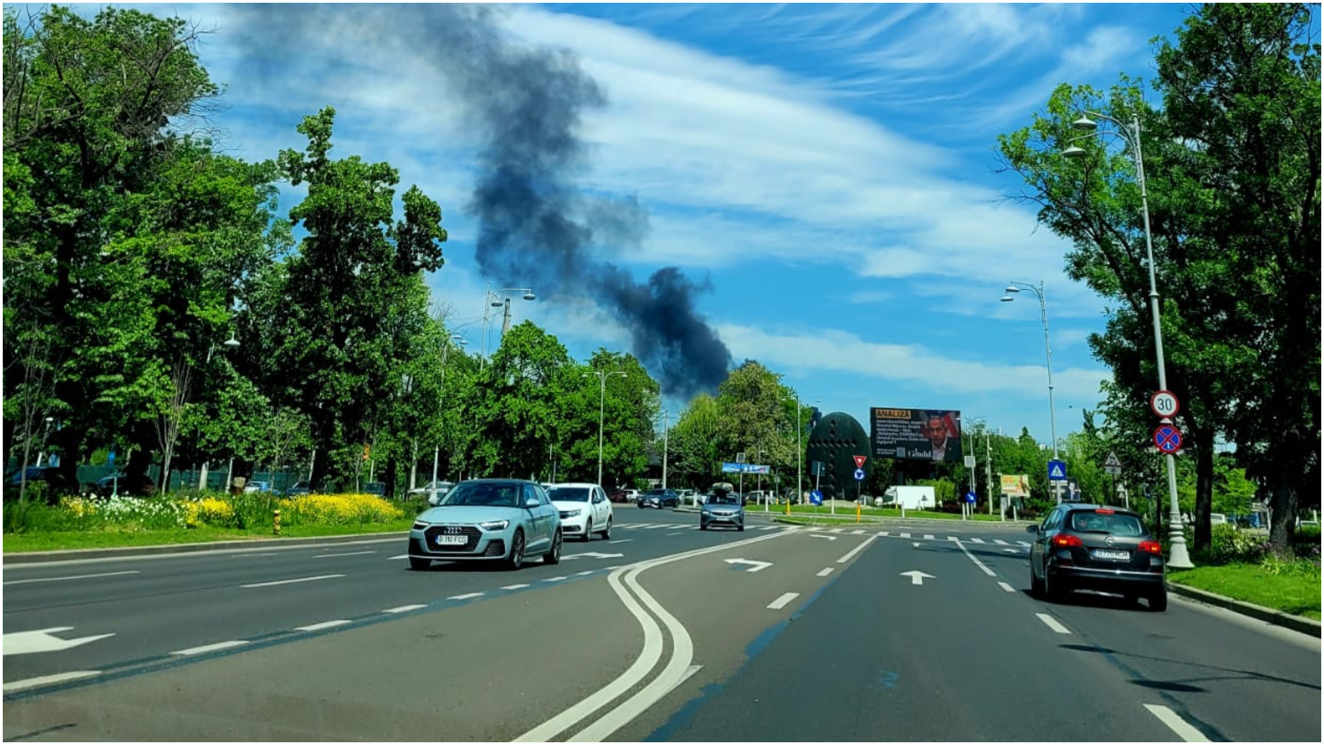 Incendiu în cartierul Aviației, la izolația unei clădiri în construcție ...