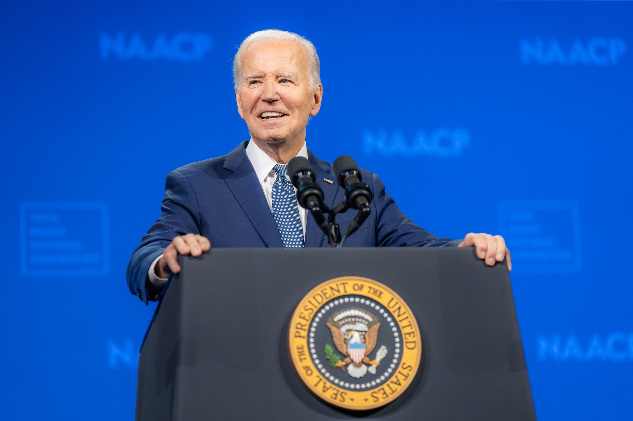 UPDATE. Joe Biden se retrage din cursa pentru Casa Albă. O va susține pe Kamala Harris pentru a fi nominalizată de Partidul Democrat în cursa prezidențială : Europa FM